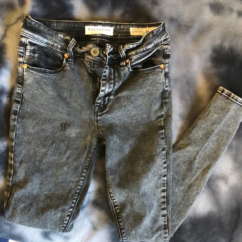 Bullhead skinny jeans
